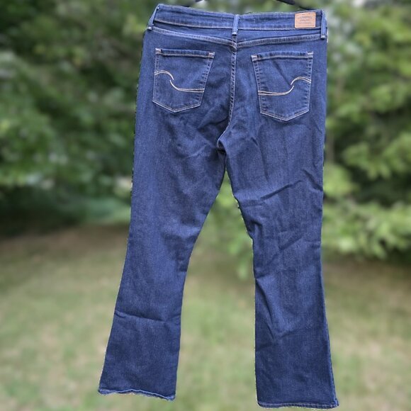 Levi Strauss Jeans Womens 12M  31x32 Blue Mid Rise Signature Boot Cut EUC - Picture 4 of 6